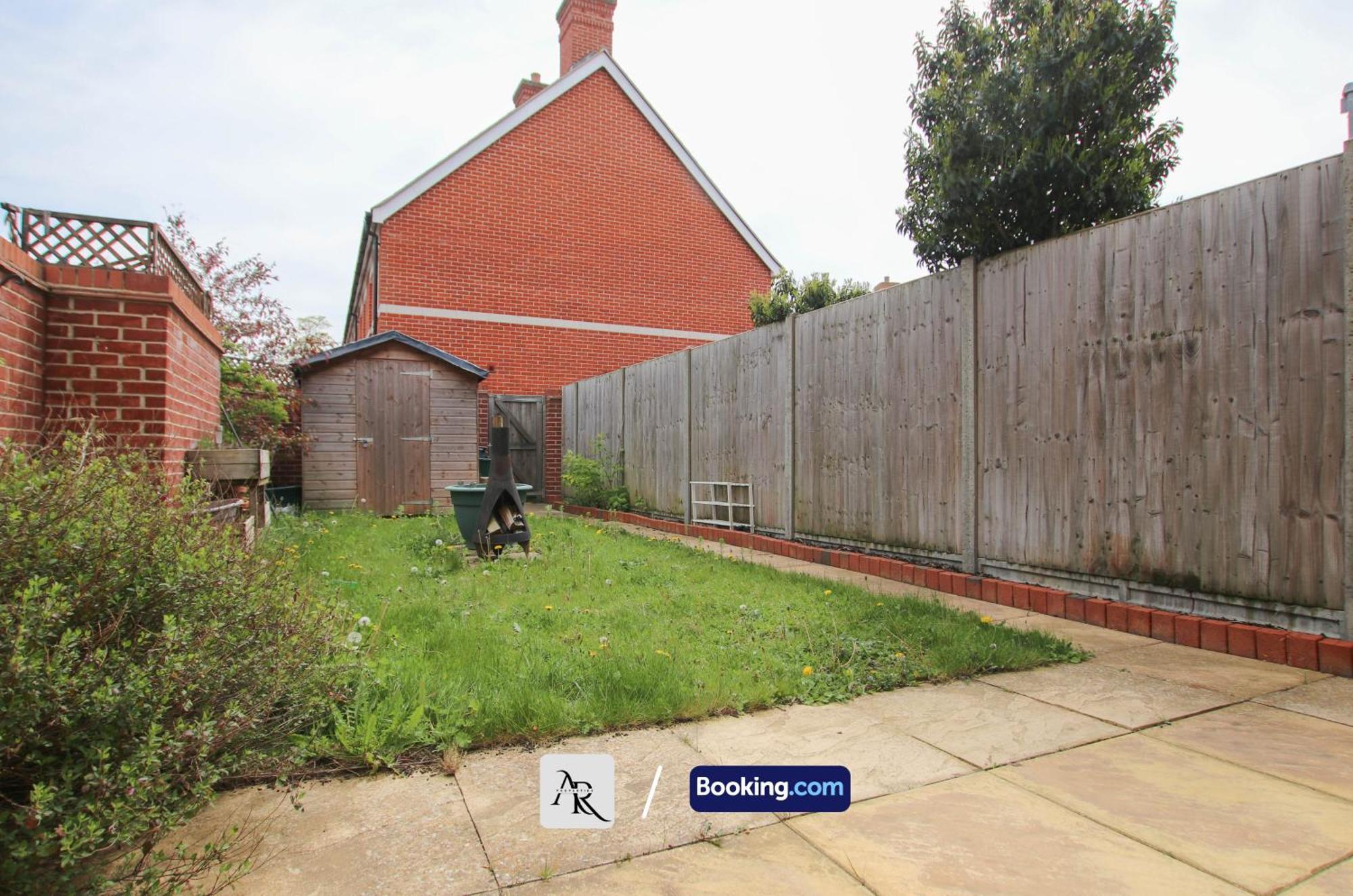 Cozy House By Ar Properties Short Lets & Serviced Accommodation Colchester Exterior foto